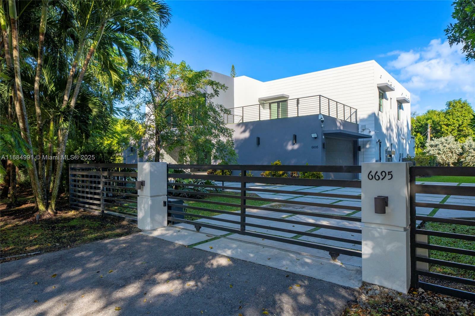 Property Photo: 6695 SW 112th St FL 33156