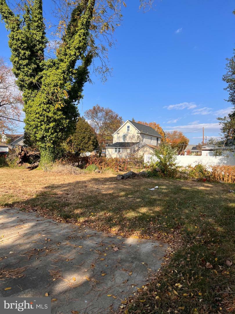 Property Photo:  36 Dunn Lane  NJ 08070 