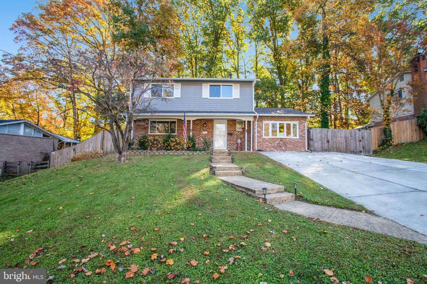 Property Photo:  5515 Eastbourne Drive  VA 22151 