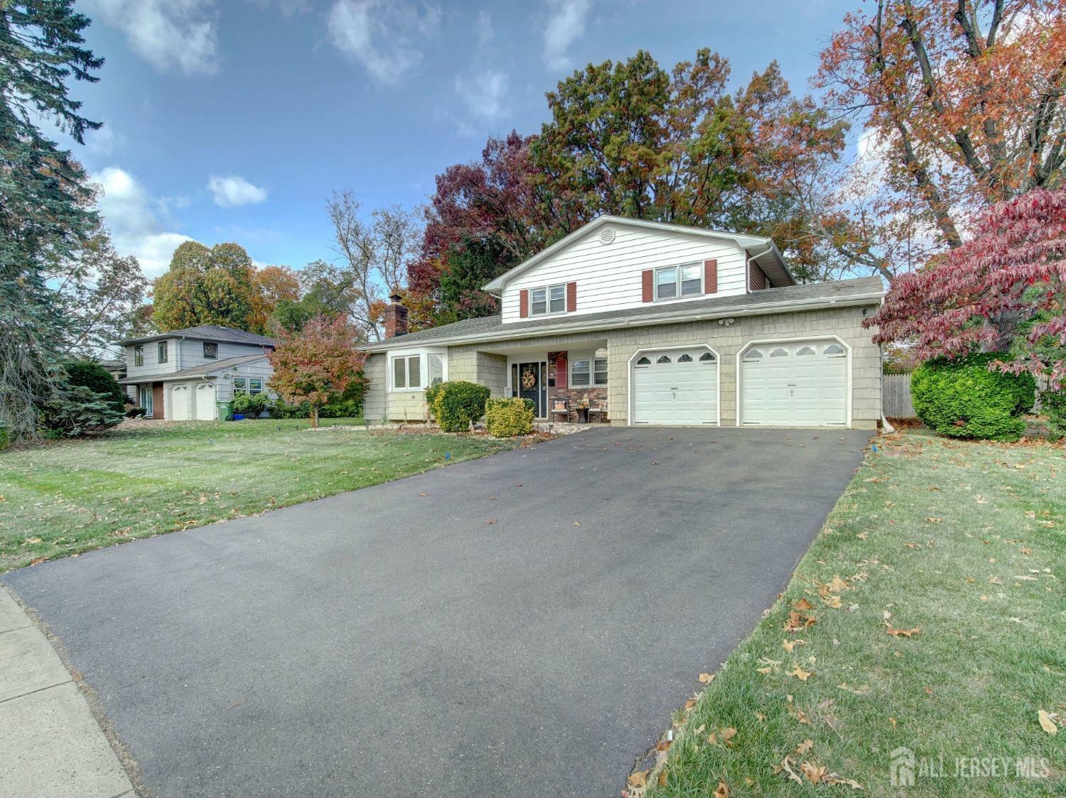 Property Photo:  12 Driftwood Drive  NJ 08859 