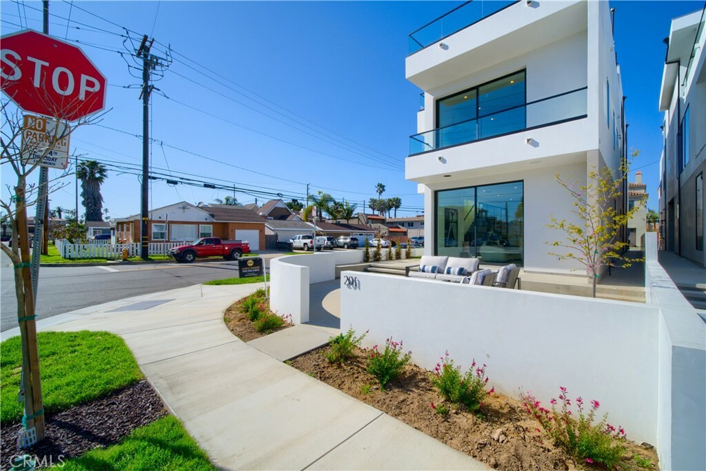 Property Photo: 201 Indianapolis Avenue CA 92648