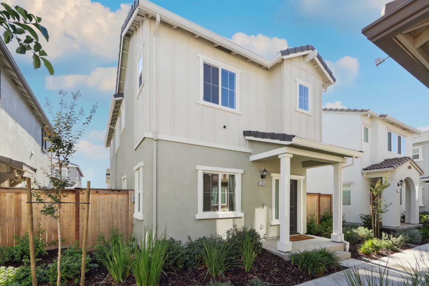 Property Photo: 5264 Molino Circle CA 95747