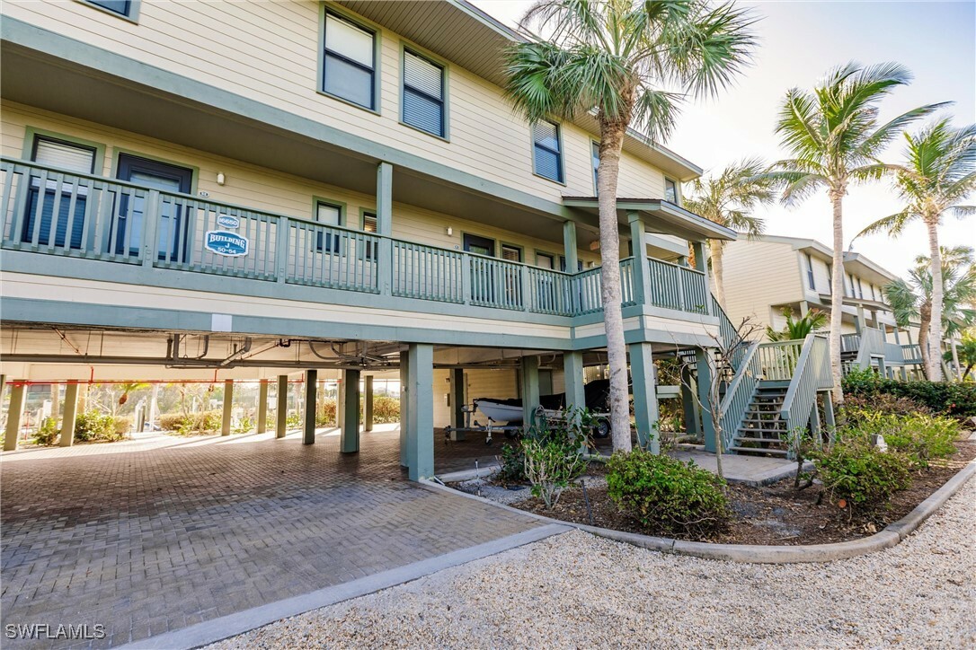 Property Photo:  16650 Bocilla Island Club Drive 51  FL 33922 