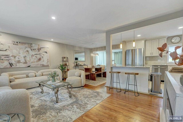 Property Photo:  66 Croton Place  NJ 07652 