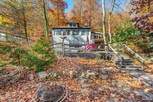 Property Photo:  160 Pine Tree Road  NJ 07403 