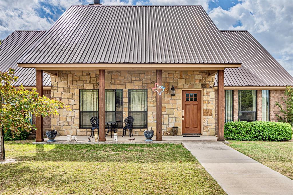 Property Photo: 114 Cemetery Road TX 76234