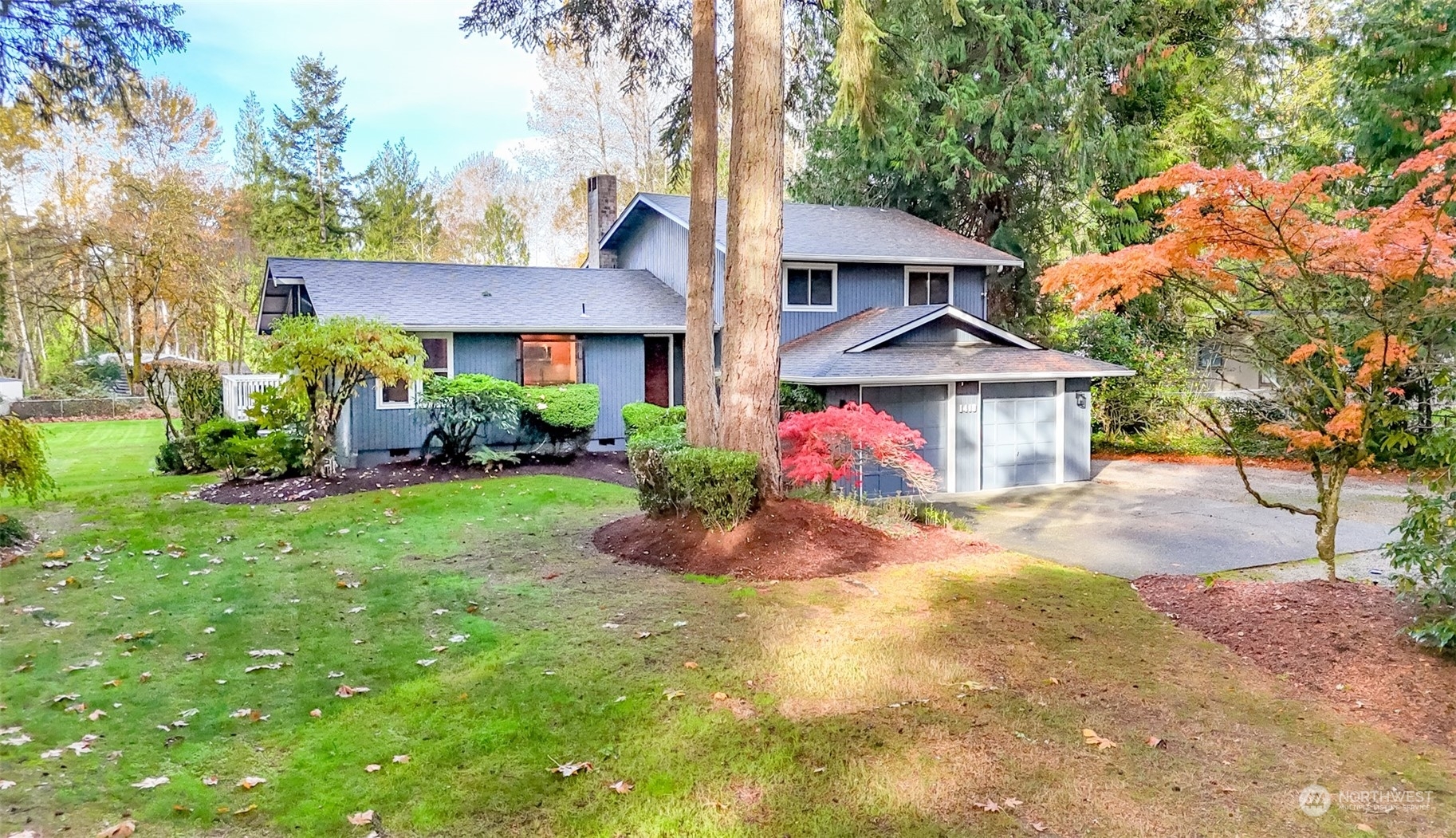 Property Photo:  1410 207th Avenue E  WA 98391 