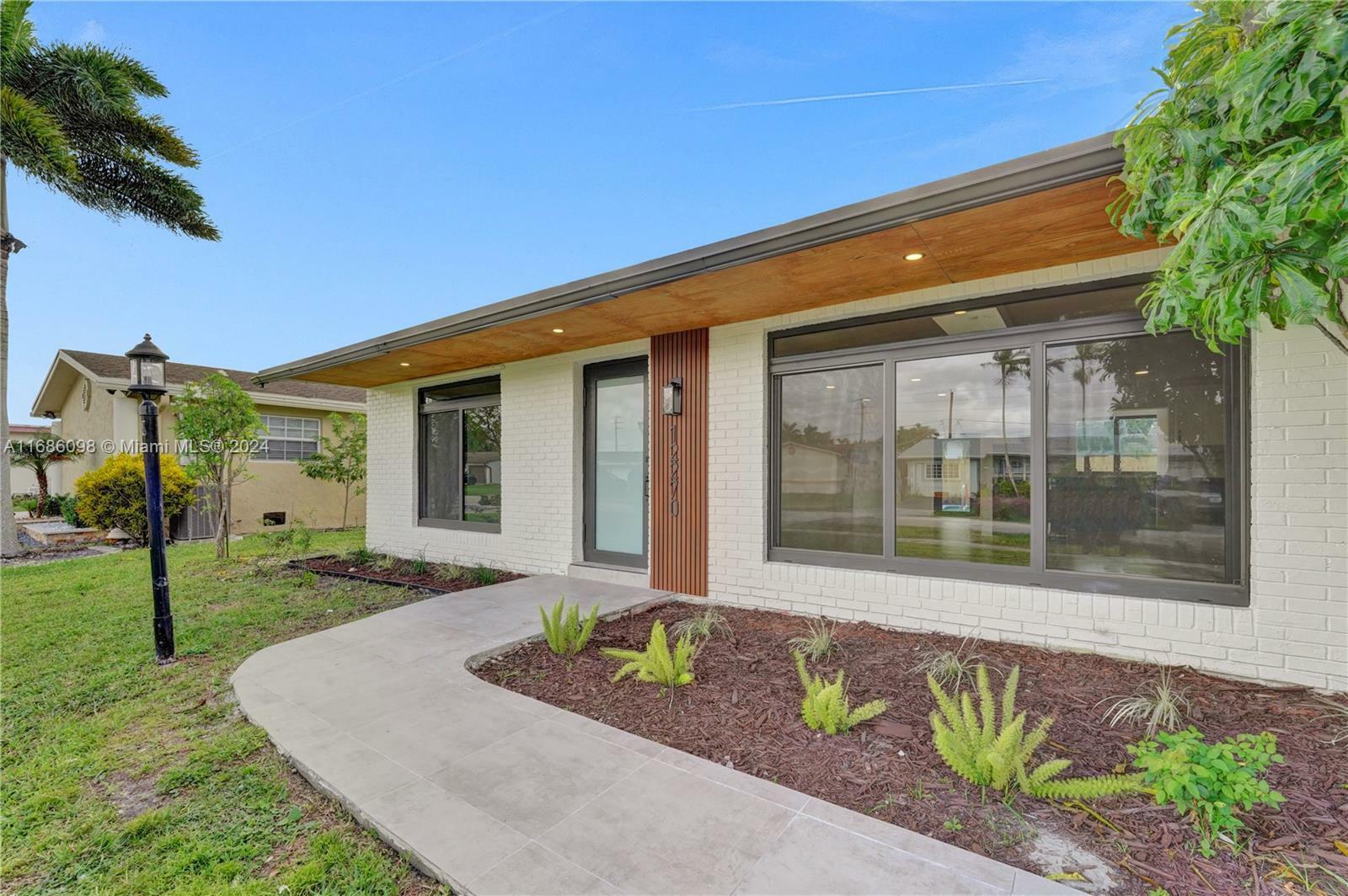 Property Photo:  12270 NW 29th Pl  FL 33323 