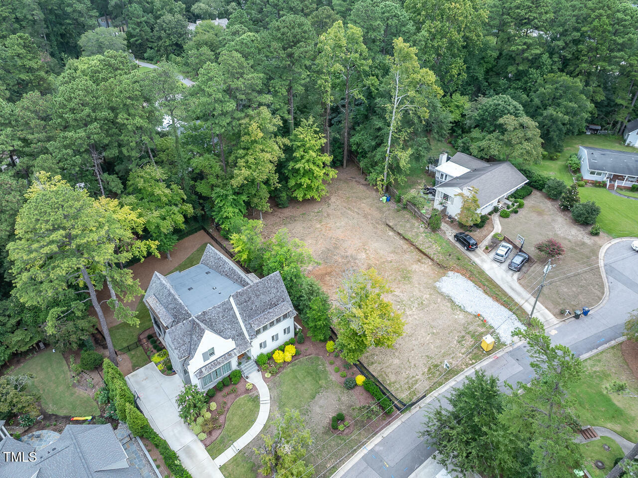 Property Photo: 111 Byron Place NC 27609
