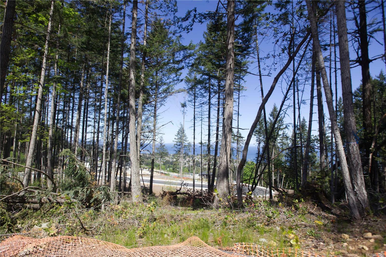 Property Photo:  4614 Glen Oaks Dr  BC V9T 0N2 