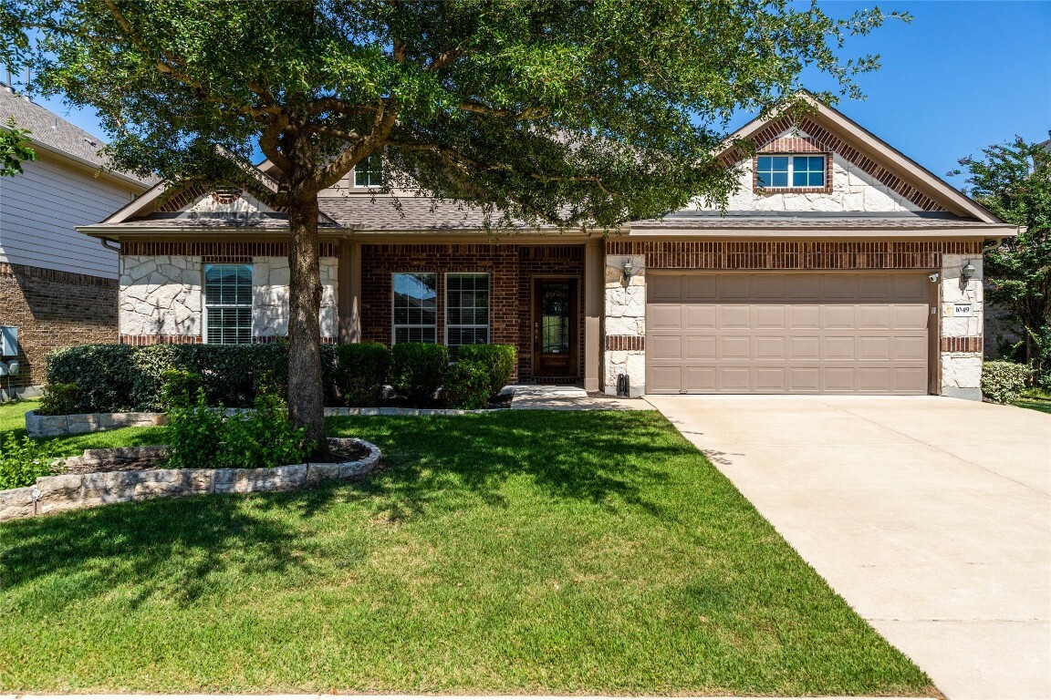 Property Photo: 1049 Dyer Crossing Way TX 78665