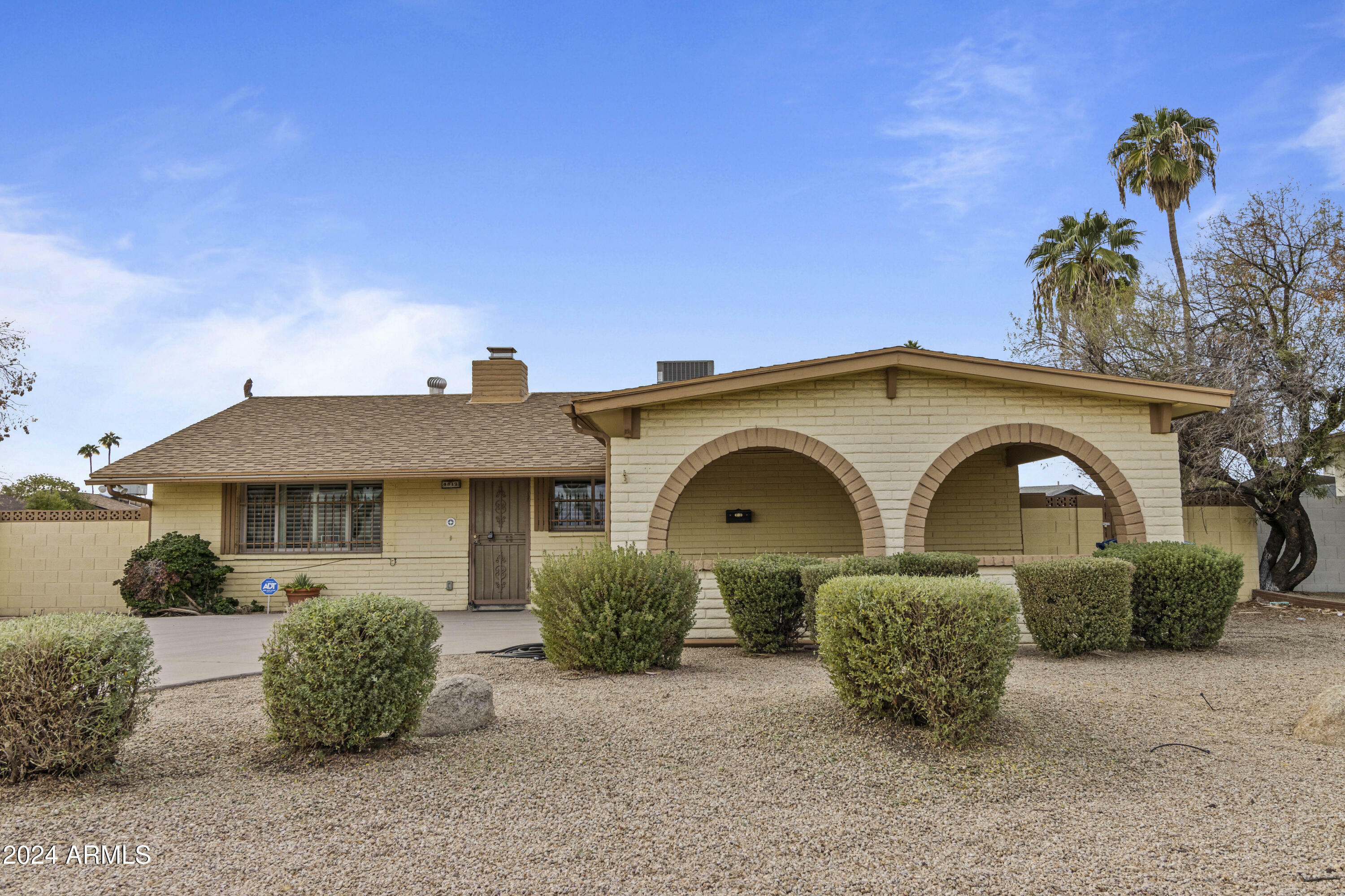 Property Photo:  4812 S La Rosa Drive  AZ 85282 