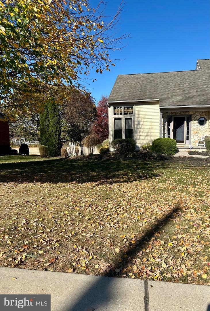 Property Photo:  65 S Reamstown Road  PA 17578 