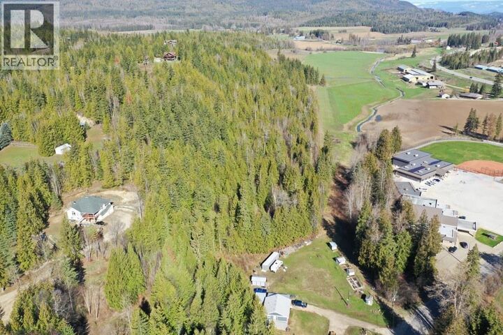 28 Gardom Lake Road — photo 1