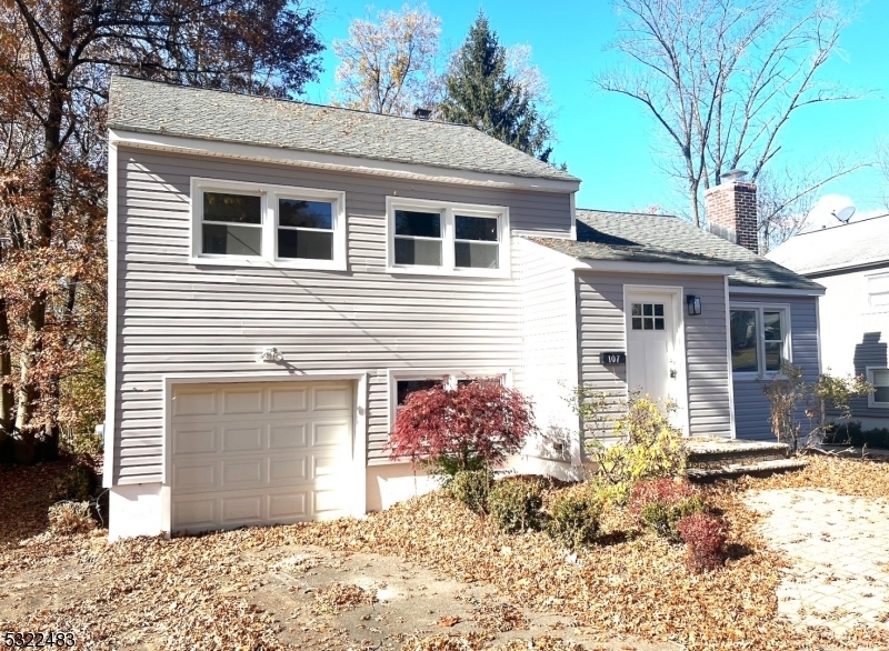 Property Photo:  107 Woodland Rd  NJ 07974 