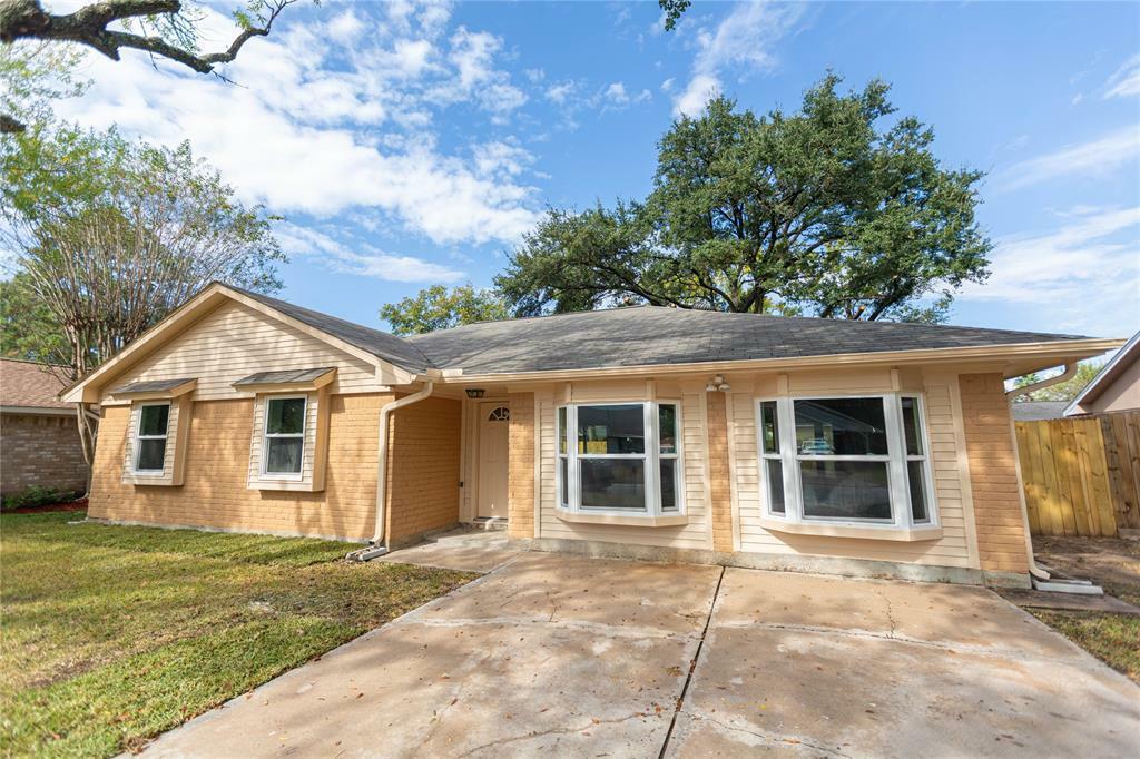 Property Photo:  5326 Inwood Drive  TX 77493 