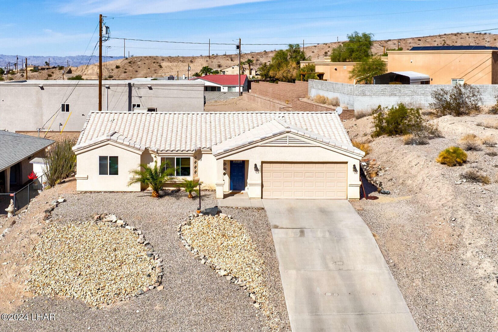 Property Photo:  4205 Trimaran Dr  AZ 86406 