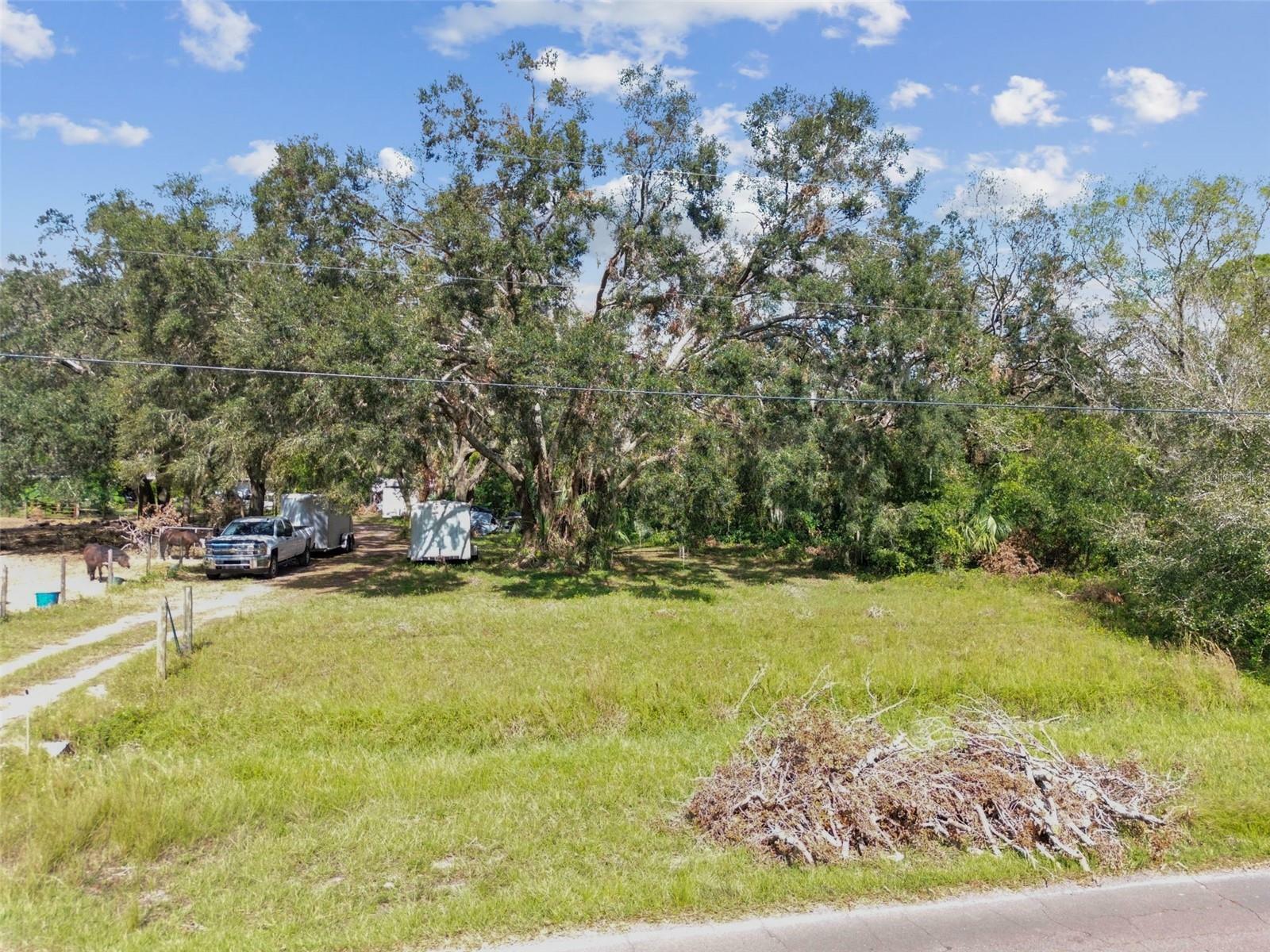 Property Photo:  1619 Butch Cassidy Trail  FL 33598 