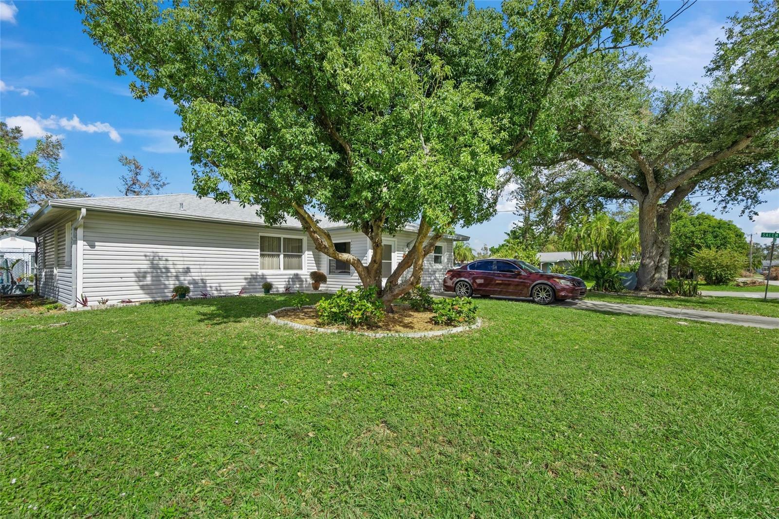 Property Photo:  4457 Brooksdale Drive  FL 34232 