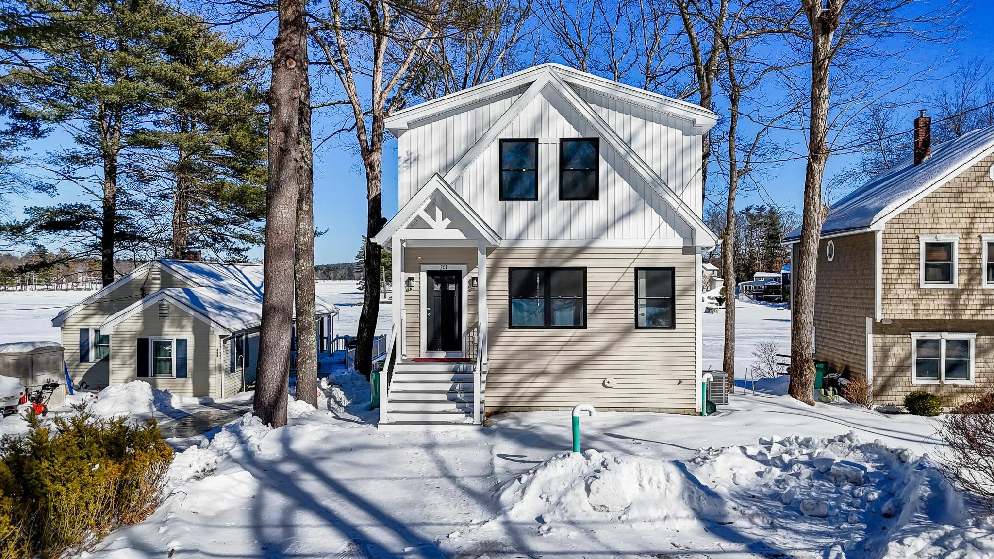 Property Photo:  301 Shore Drive  NH 03079 