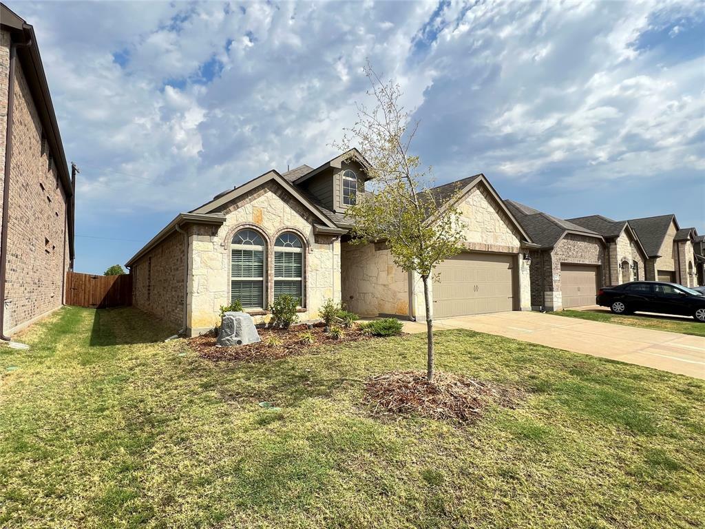 Property Photo:  10809 Table Bluff Street  TX 76227 