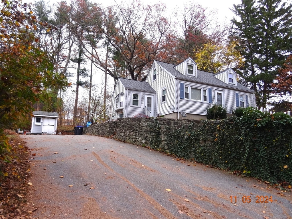 Property Photo:  227 Central St  MA 01749 