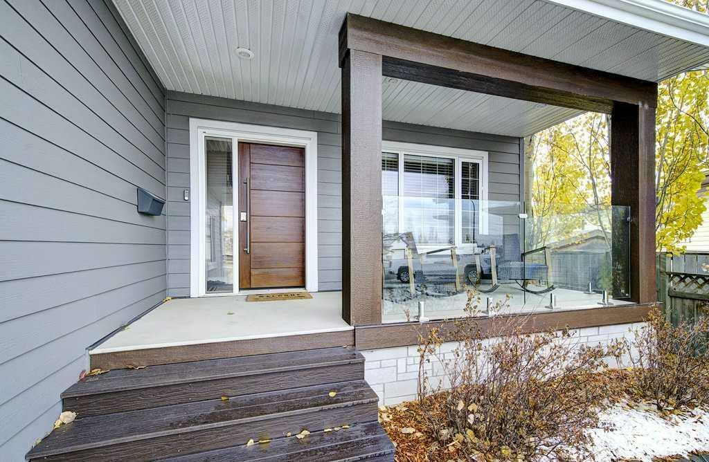 Property Photo:  136 Ammeter Crescent  AB T4R 2Y4 