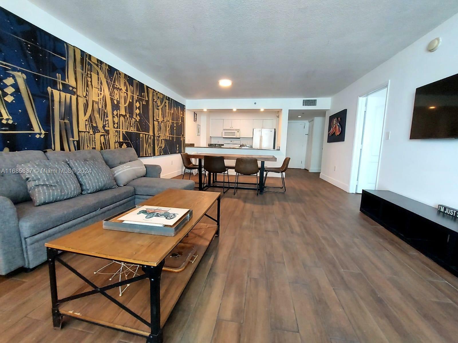 Property Photo:  1200 Brickell Bay Dr 3708  FL 33131 