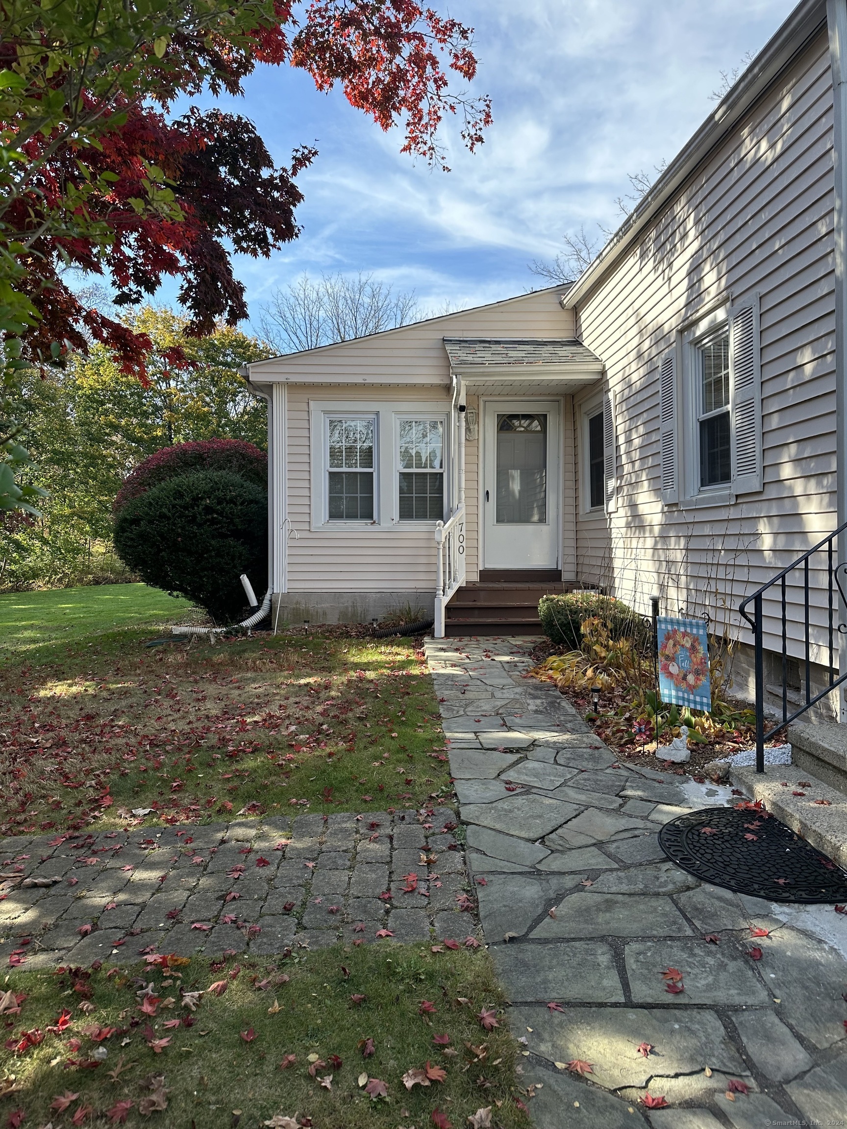 Property Photo:  708 Racebrook Road  CT 06477 