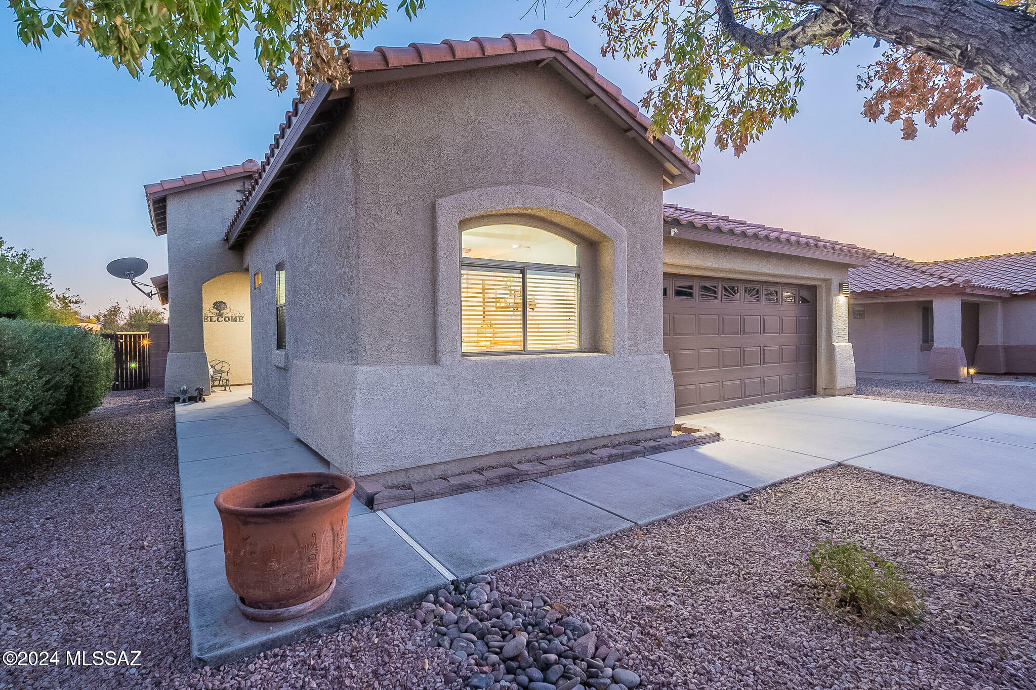 Property Photo:  11305 W Farm Village Drive  AZ 85653 