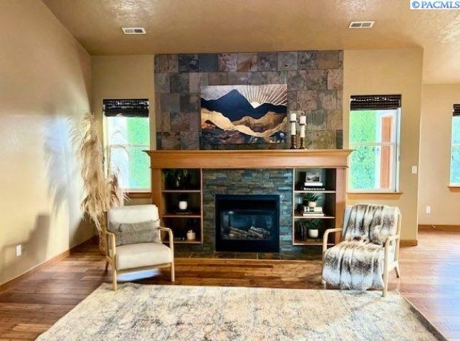 Property Photo: 4519 Indian Ridge Dr WA 99301