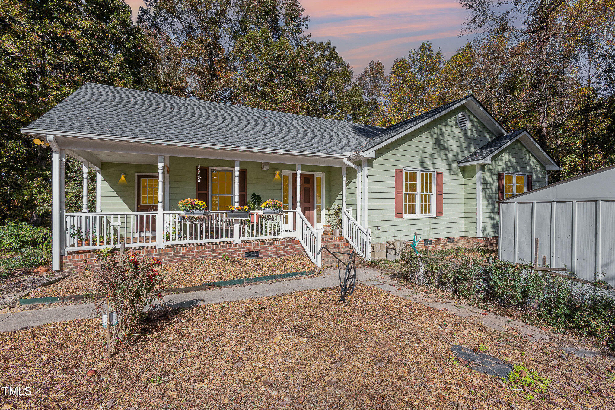 Property Photo:  176 Ridge Way Lane  NC 27520 