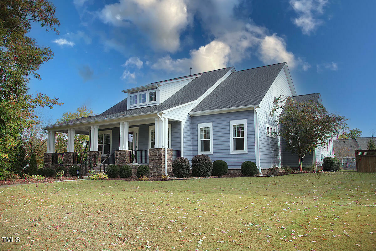 Property Photo:  816 Green Oaks Parkway  NC 27540 