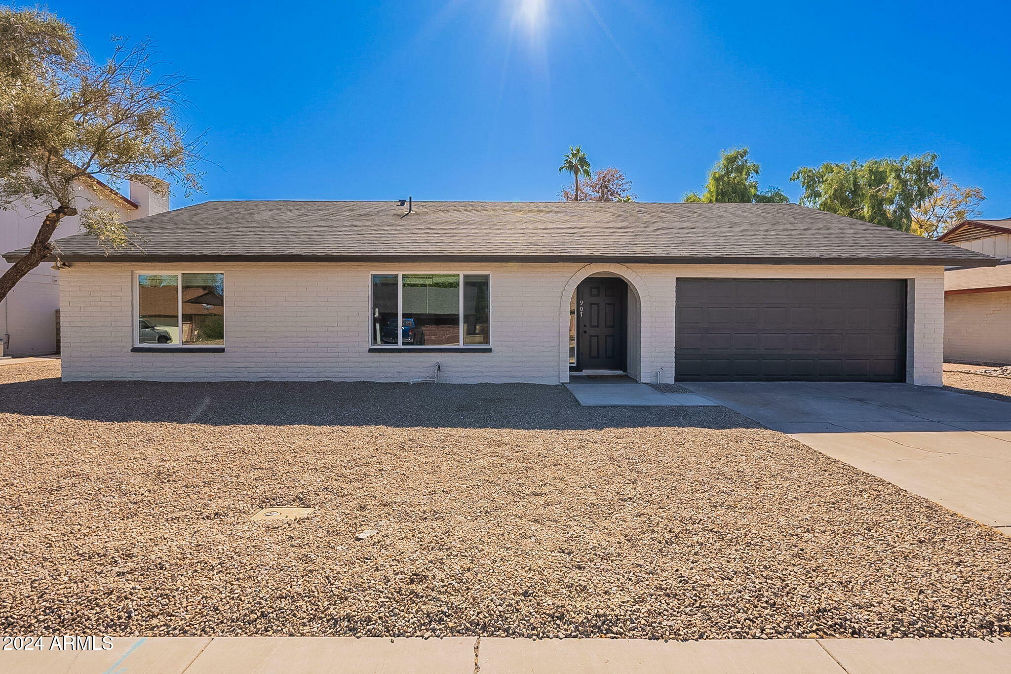 Property Photo:  907 W Keating Avenue  AZ 85210 