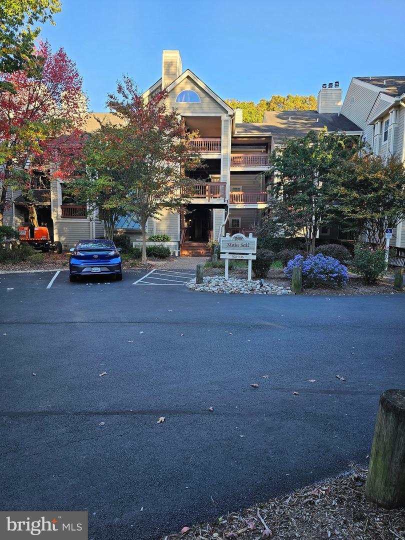 Property Photo: 1125 Back Creek Loop 1125 MD 20688