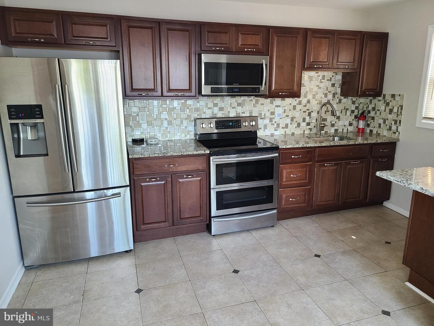Property Photo:  1376 Easton Rd Apt 1  PA 19001