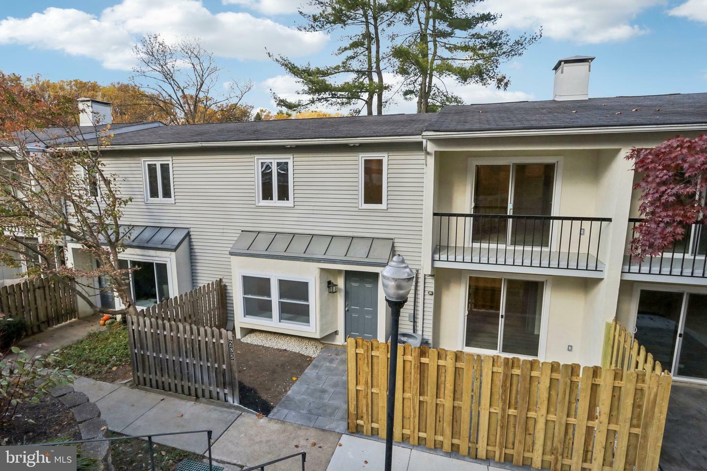 Property Photo:  285 W Chelsea Circle  PA 19073 