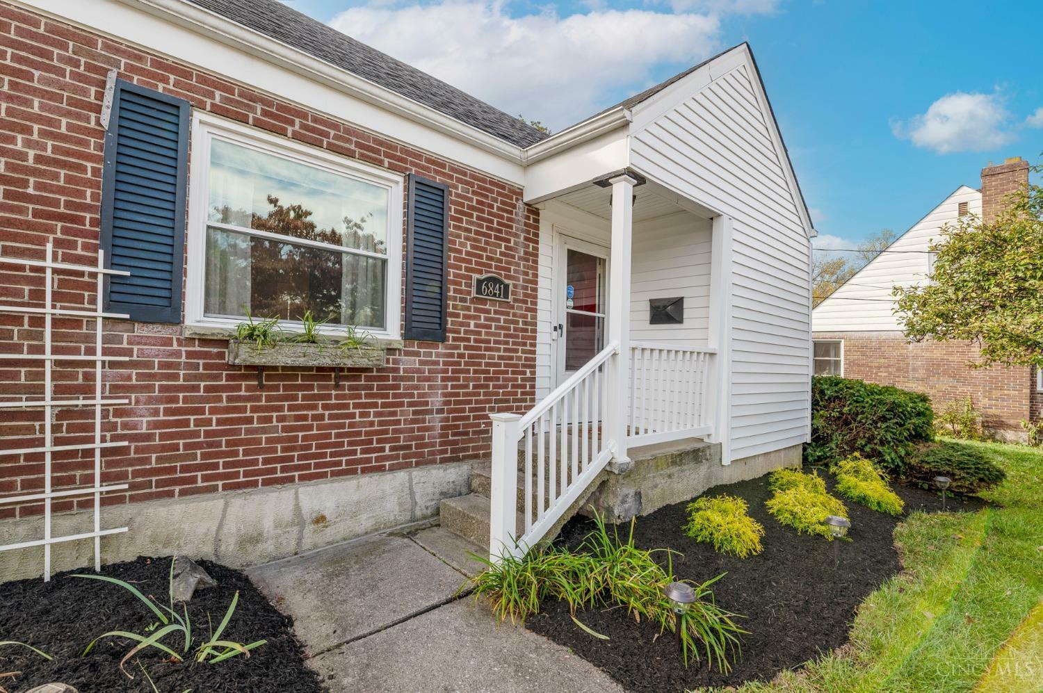 Property Photo:  6841 Whitehall Avenue  OH 45230 