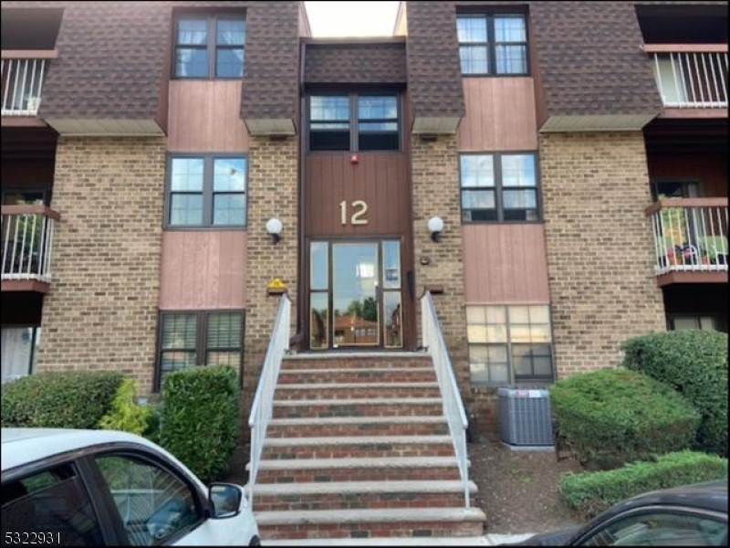 Property Photo:  142 Overlook Ct 142C  NJ 07095 