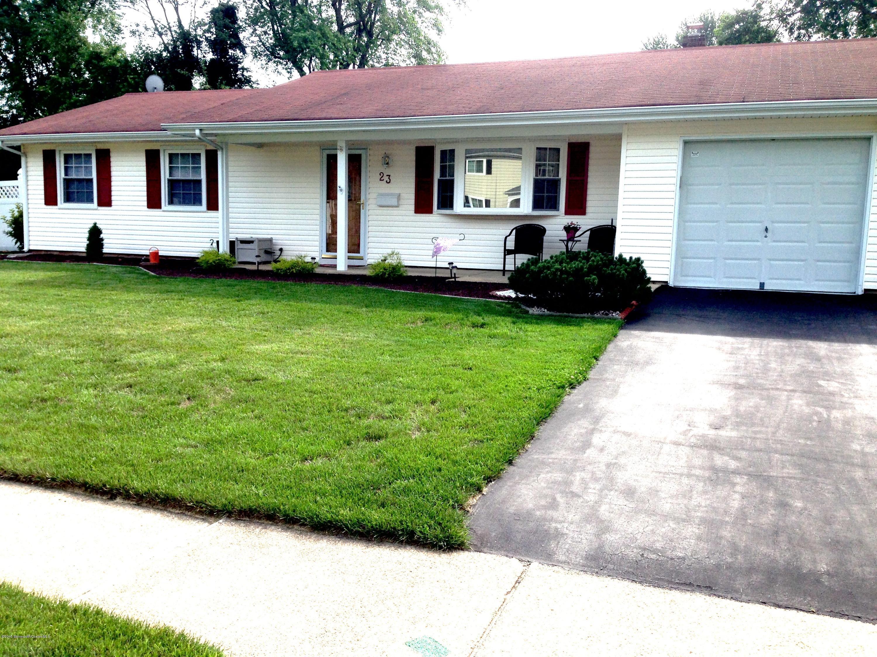 Property Photo:  23 Fox Drive  NJ 08527 
