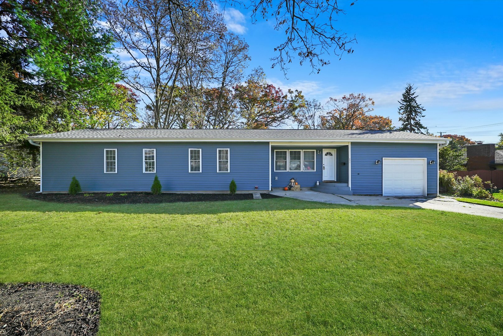 Property Photo:  831 Kirkwood Avenue  IL 60096 