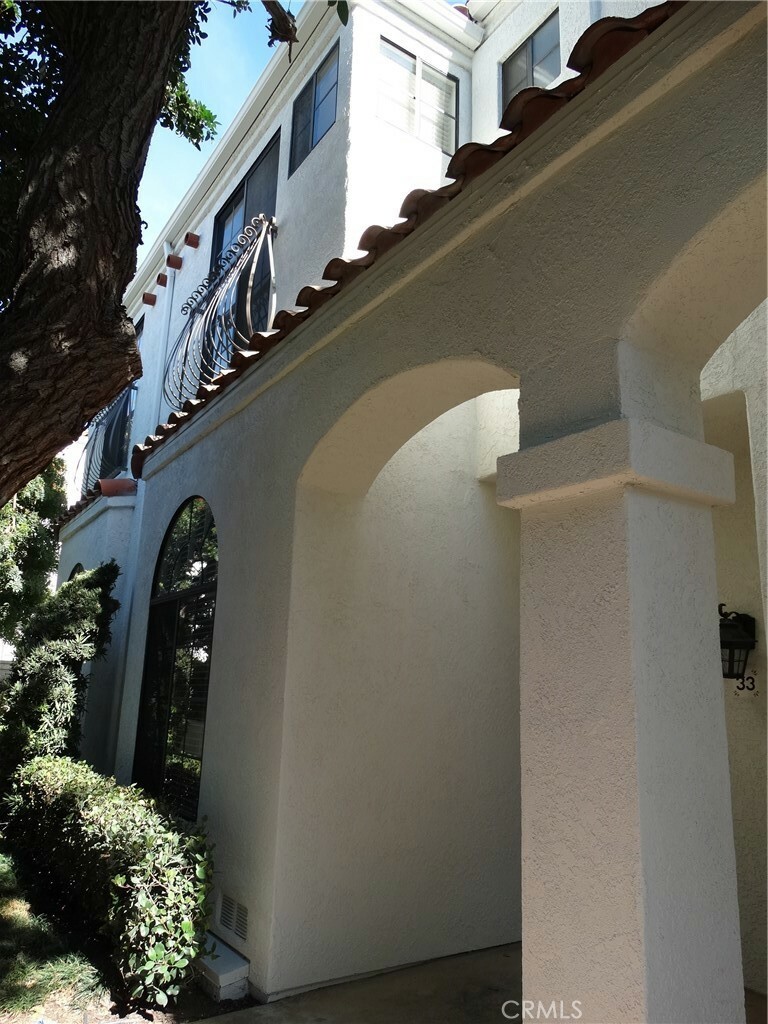 Property Photo:  529 W 220th Street 33  CA 90745 