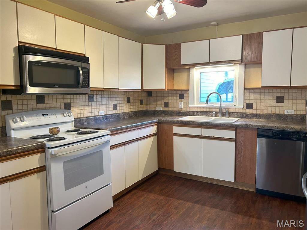 Property Photo: 1207 Douglas Street IL 62002