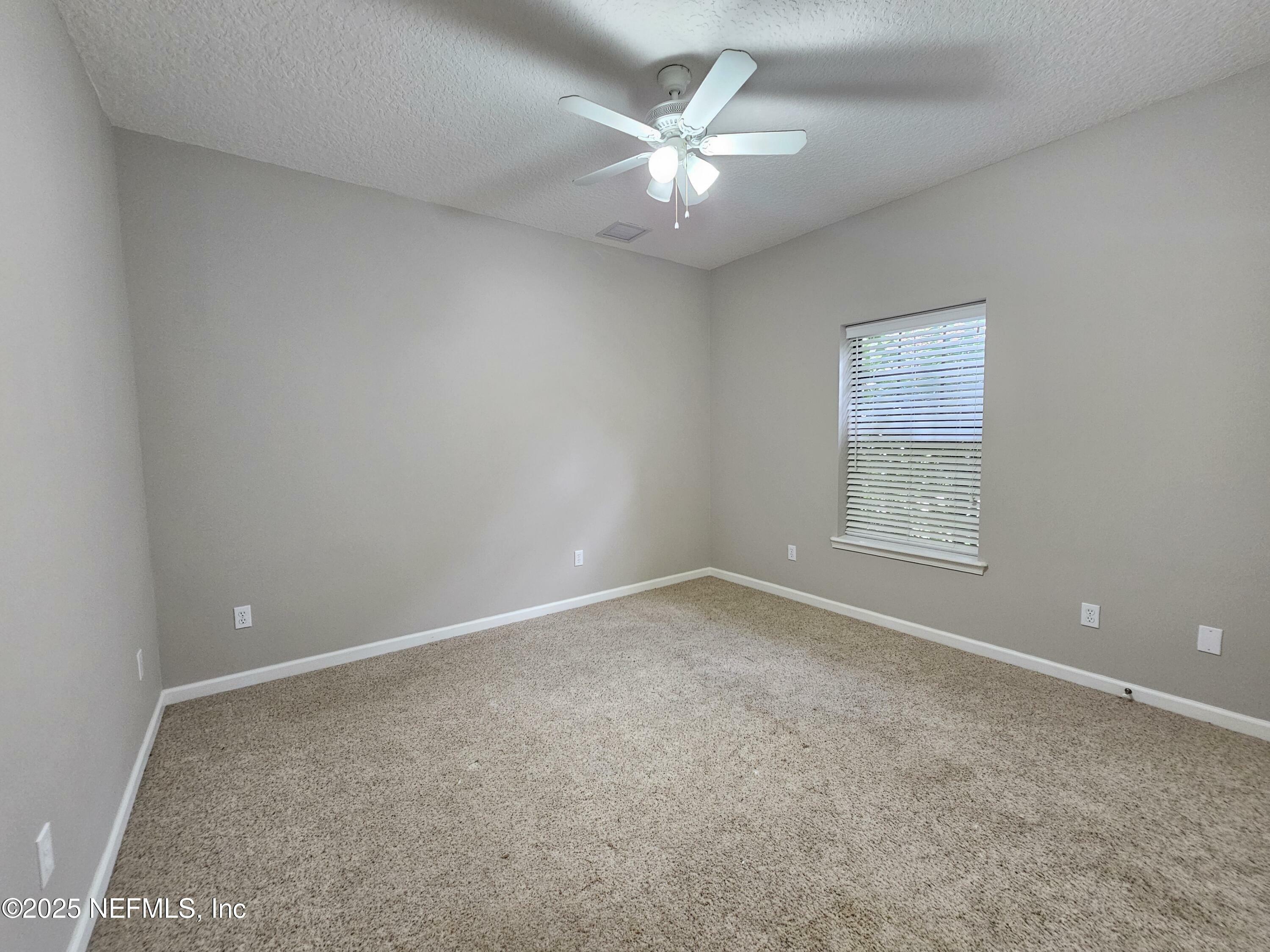 Property Photo:  5105 Foliage Way  FL 32092 