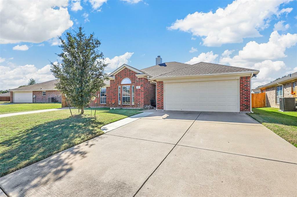 493 Mesa Vista Drive  Crowley TX 76036 photo