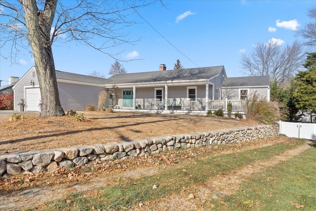 Property Photo:  11 Ocean View Drive  MA 02043 