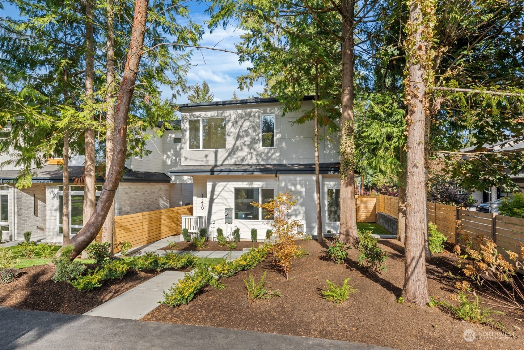 Property Photo:  12410 NE 75th Street  WA 98033 