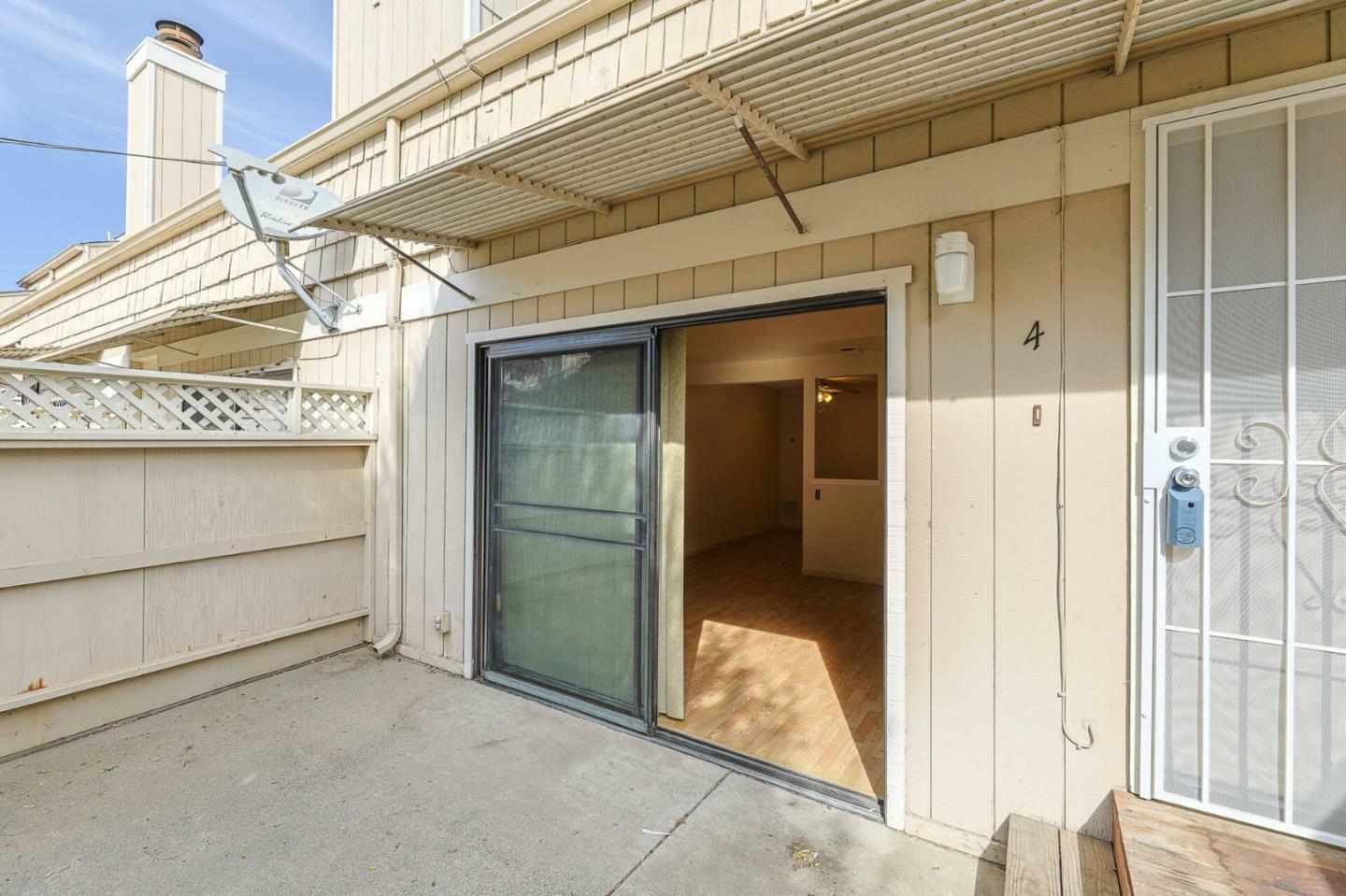 Property Photo:  104 West Rossi Street 4  CA 93901 