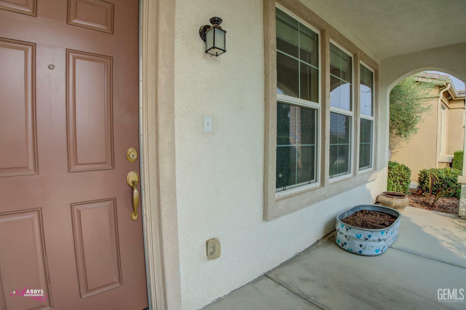 Property Photo:  6306 Citrus Hills Drive  CA 93306 