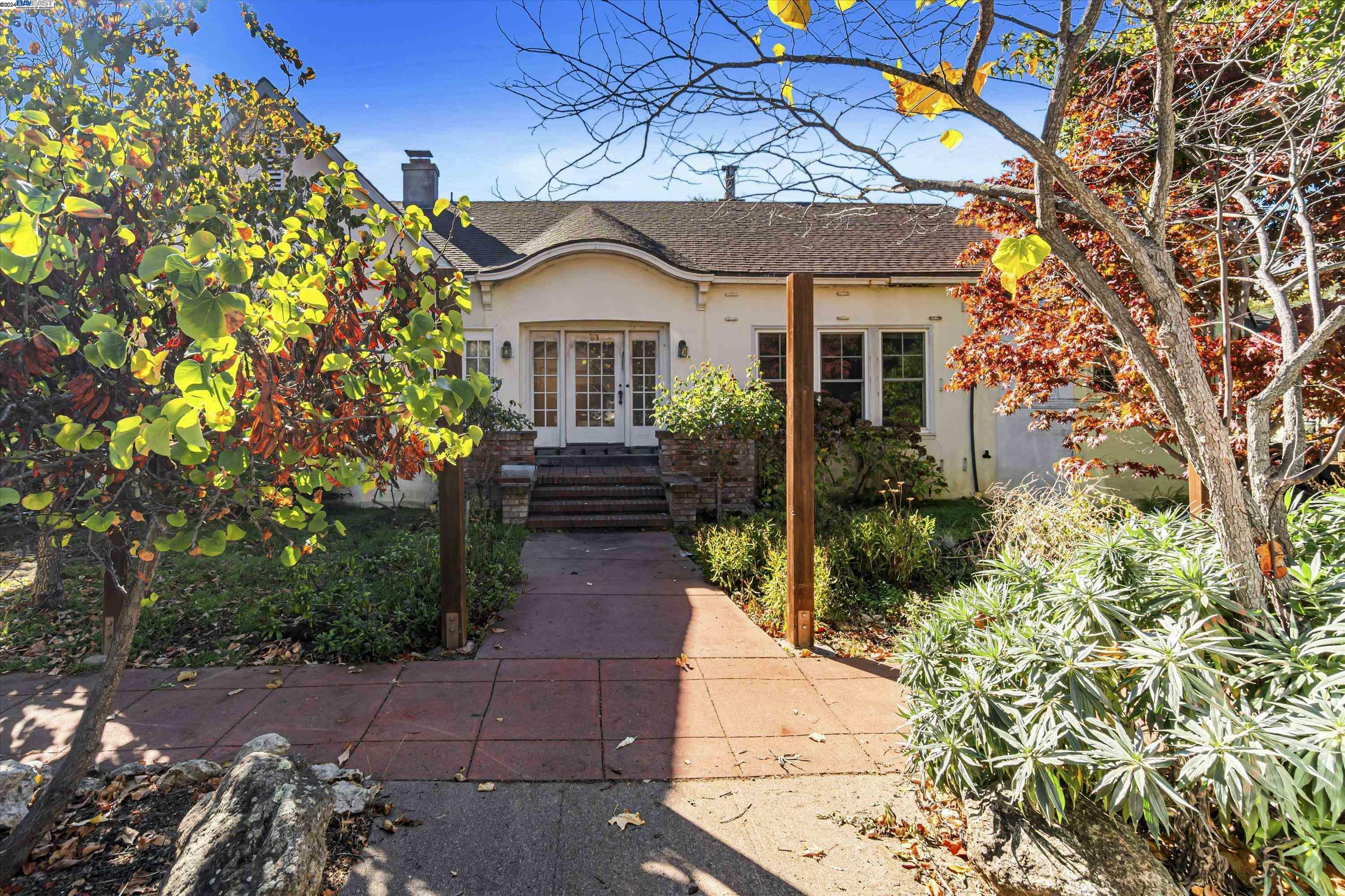 Property Photo:  31 San Mateo Rd  CA 94707 